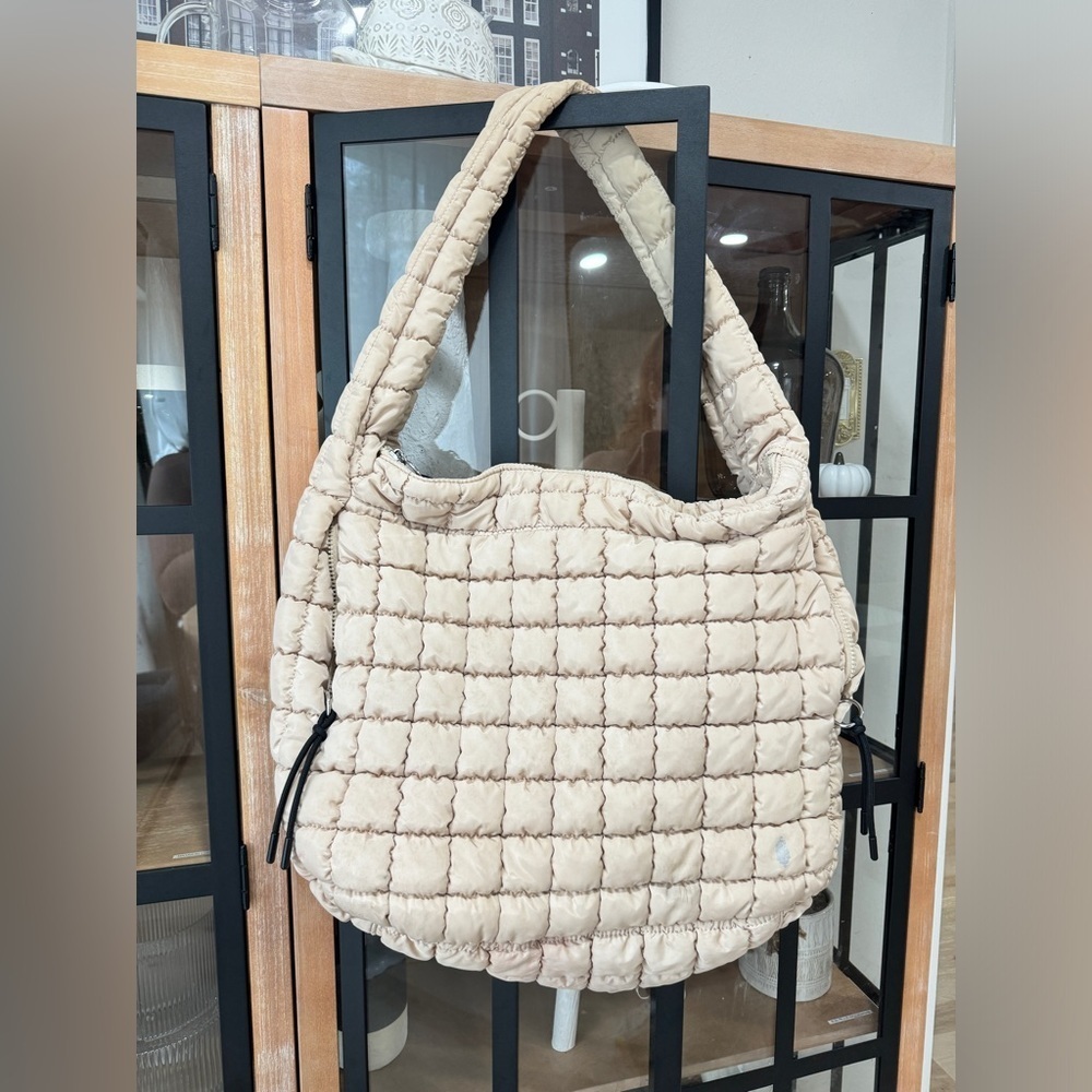 FP Movement quilted tote bag carryall beige sand hobo large zipper shoulder - Picture 9 of 13